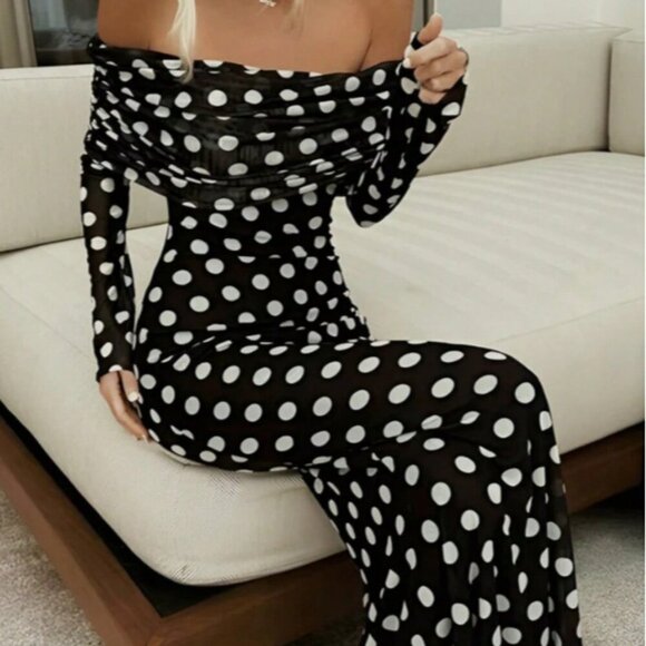 Black Elegant Women's polka-dot off shoulder maxi dress - Picture 1 of 4